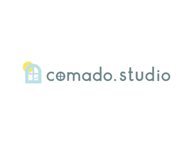 comado.studioロゴ